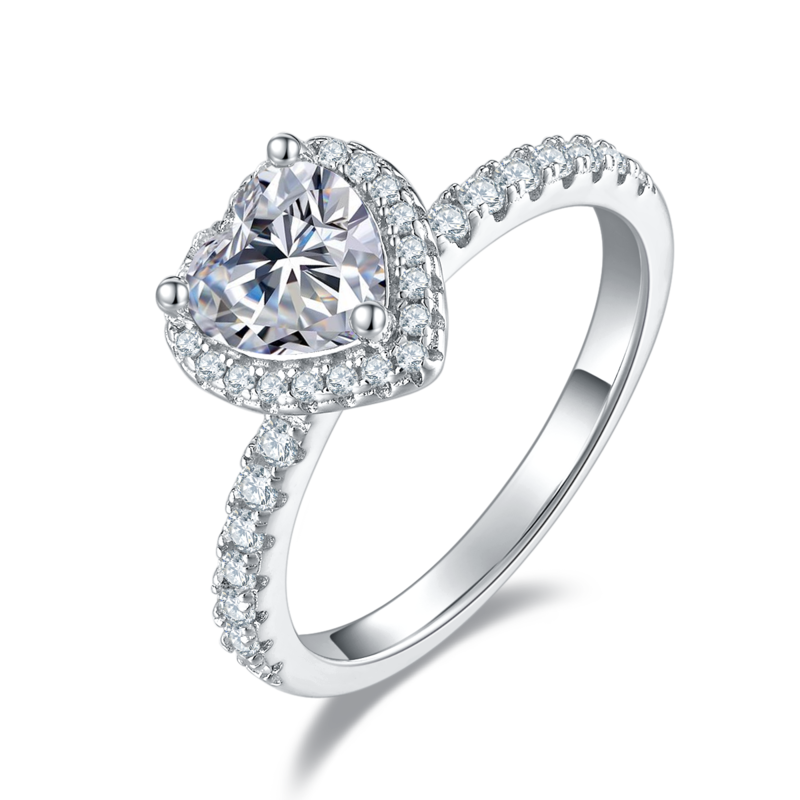 Affordable Luxury心形S925银镀白金MoissaniteWomen's Ring1.0ctD级